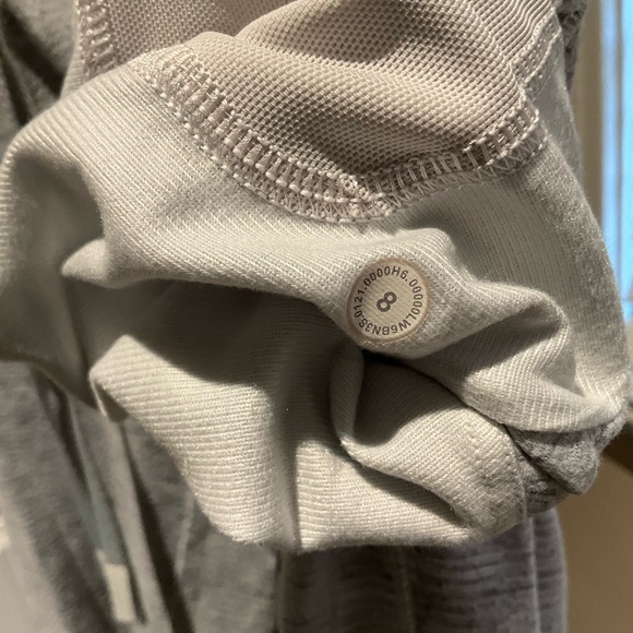 Lululemon Crop Joggers - Picture 4 of 4